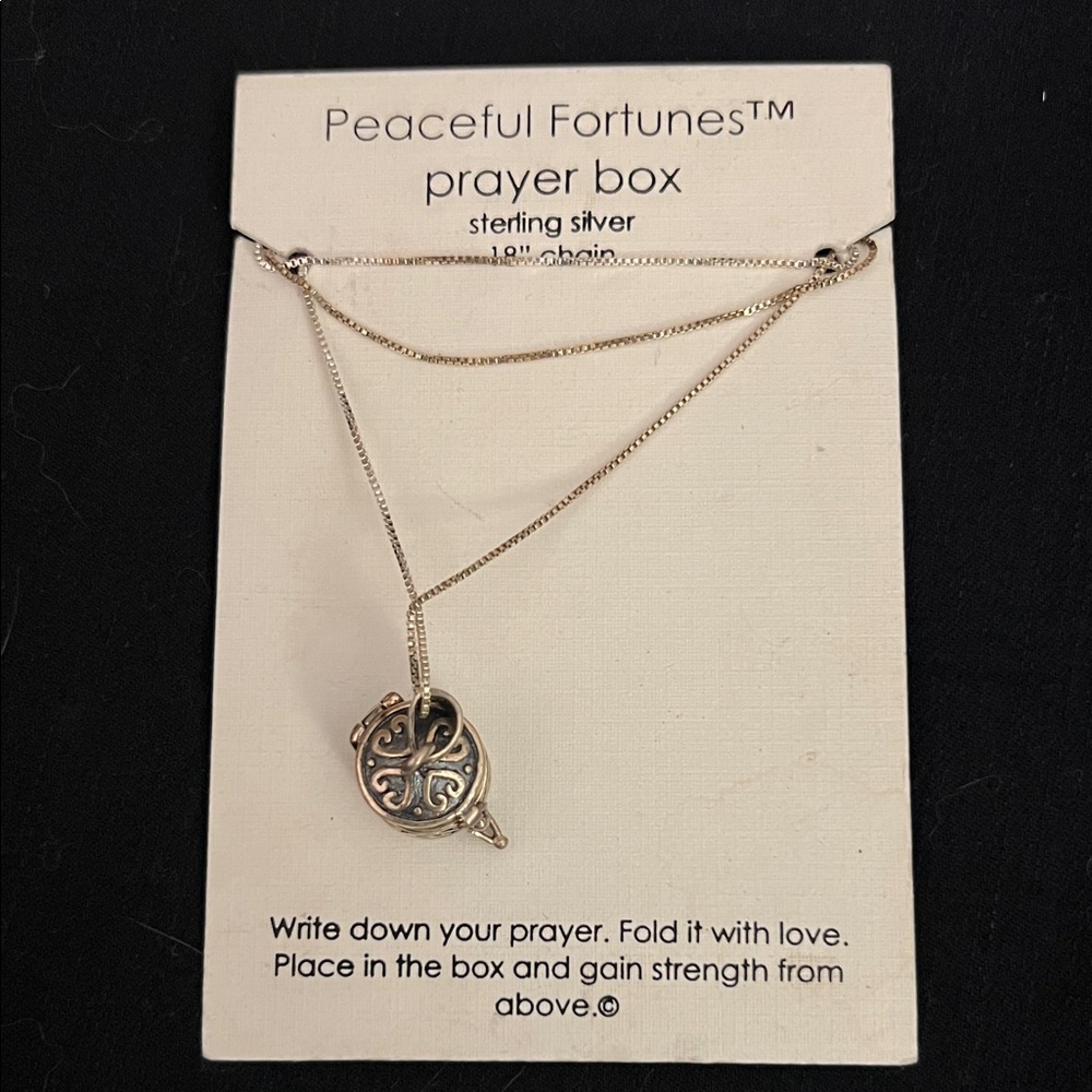 Sterling Silver Prayer Box Necklace -Peaceful Fortunes. NWT 18 inch silver chain